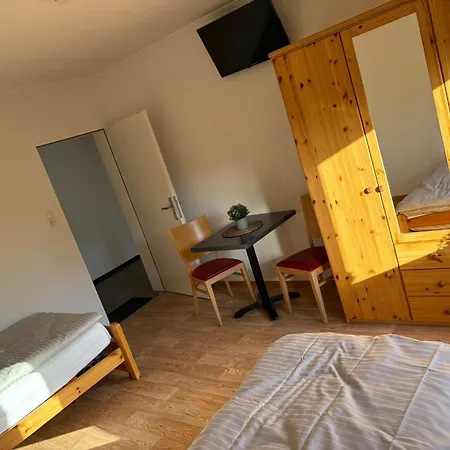 Gasthuus Up Doerp Πανσιόν Westoverledingen